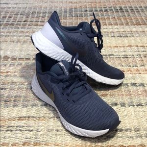 Nike revolution 5 running shoes navy blue